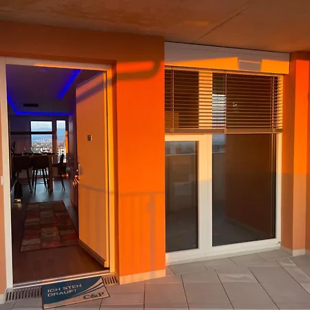 アパート 100 Qm Penthouse, Self-check-in, 2 Parkplaetze *