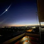 Apartment 100 Qm Penthouse, Self-check-in, 2 Parkplätze *