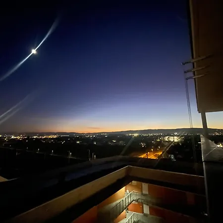 Apartment 100 Qm Penthouse, Self-check-in, 2 Parkplaetze *