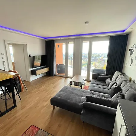 Apartman 100 Qm Penthouse, Self-check-in, 2 Parkplaetze *