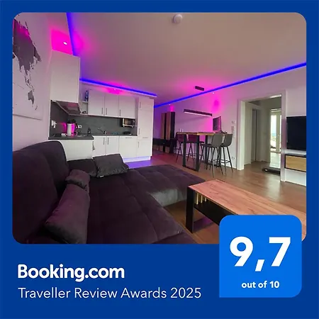 100 Qm Penthouse, Self-check-in, 2 Parkplaetze Apartamento