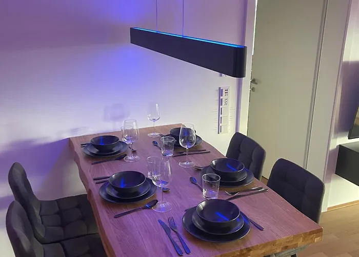 Appartement 100 Qm Penthouse, Self-check-in, 2 Parkplaetze