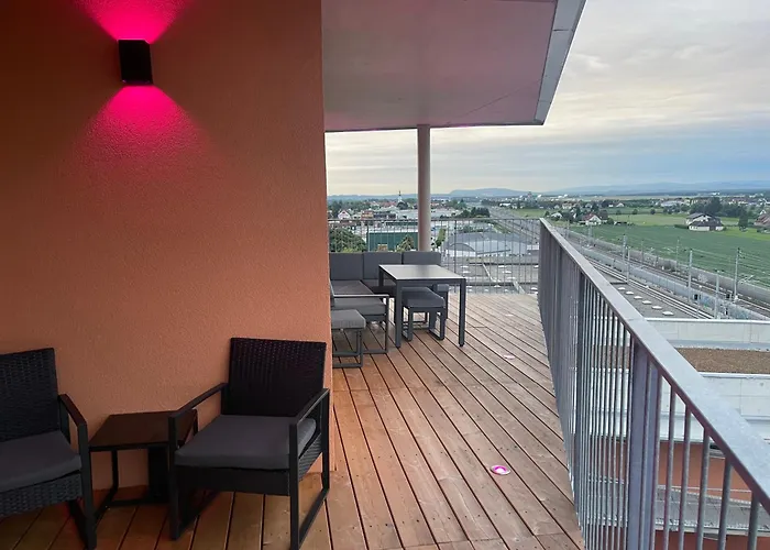 100 Qm Penthouse, Self-check-in, 2 Parkplaetze Apartmán Štýrský Hradec