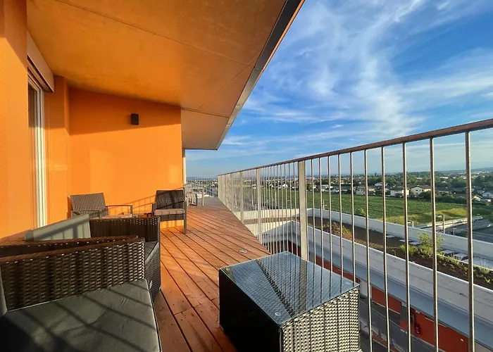 Apartment 100 Qm Penthouse, Self-check-in, 2 Parkplaetze Graz